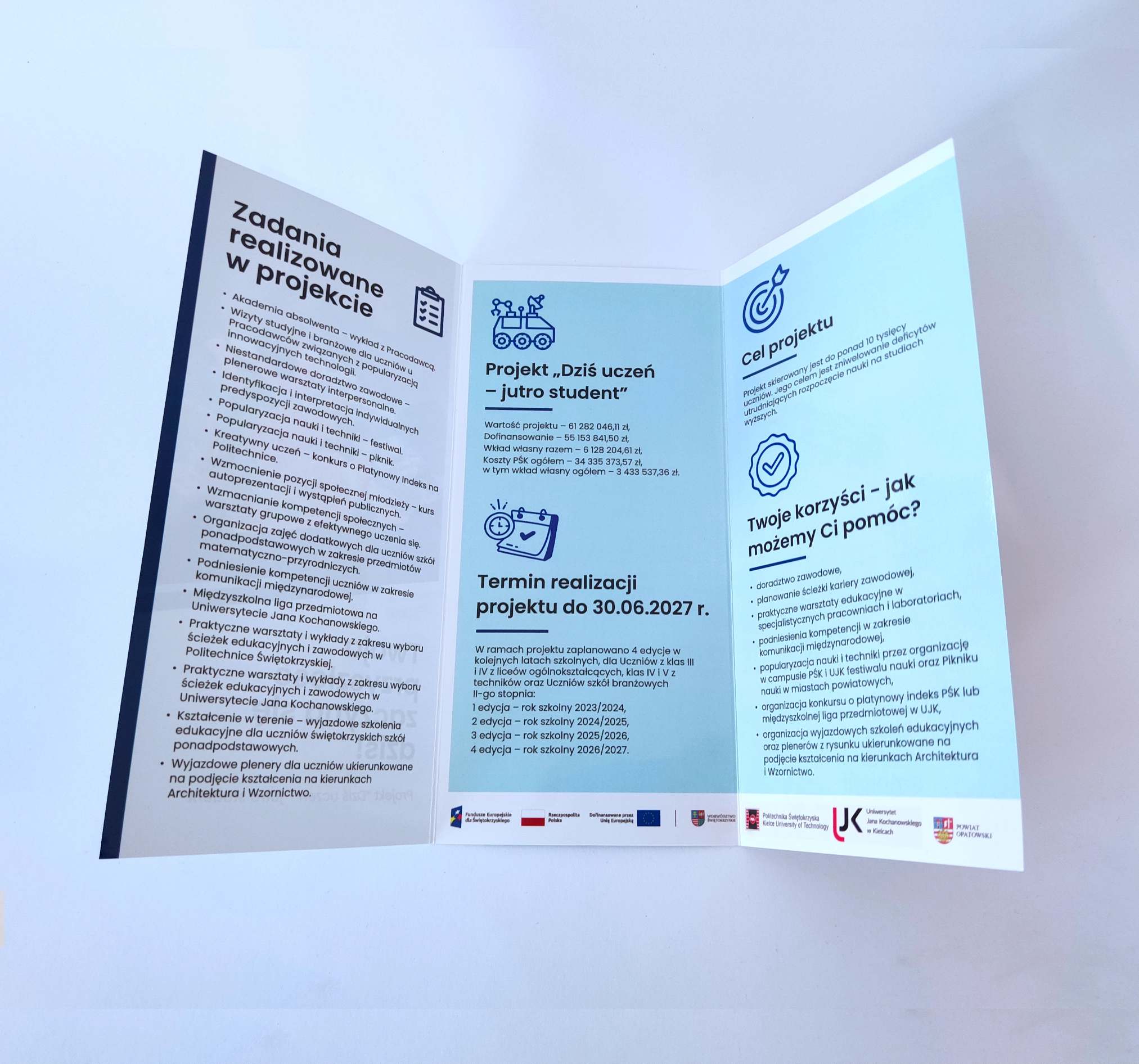 Prezentacja produktu flyer folded trifold - widok 3